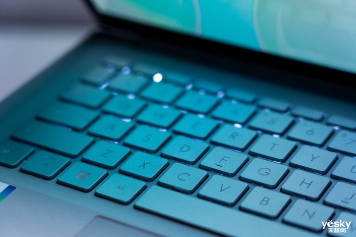 12代標壓+2.8K OLED好屏加持 華碩a豆14 Pro深度評測