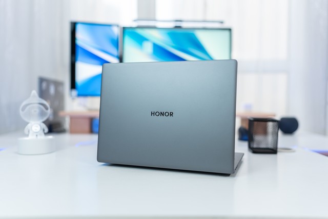 【必買】預算6000元內 推薦兩款值得買的輕薄本 