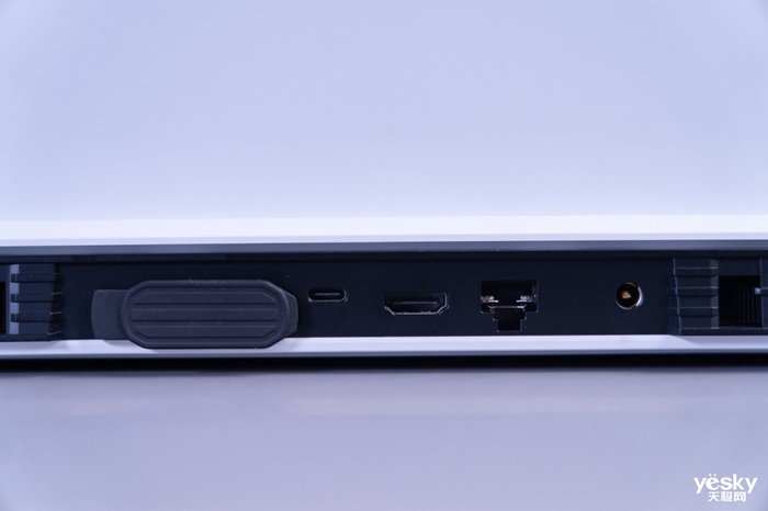 「白衣仗劍」 機械師曙光16 Pro水冷便攜電競本評測