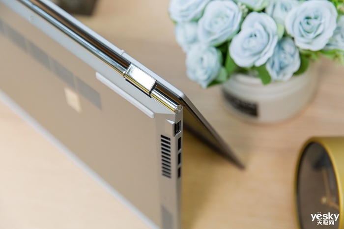 華碩靈耀14 2023評測：i7-1360P加持下的品質高顏輕薄本