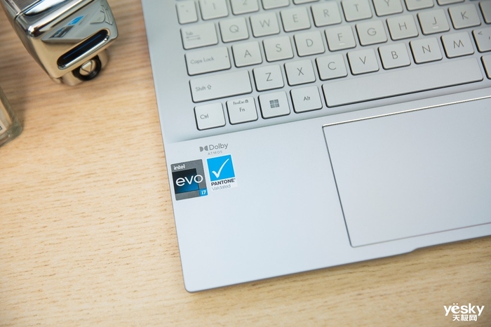 華碩靈耀14 2023評測：i7-1360P加持下的品質高顏輕薄本