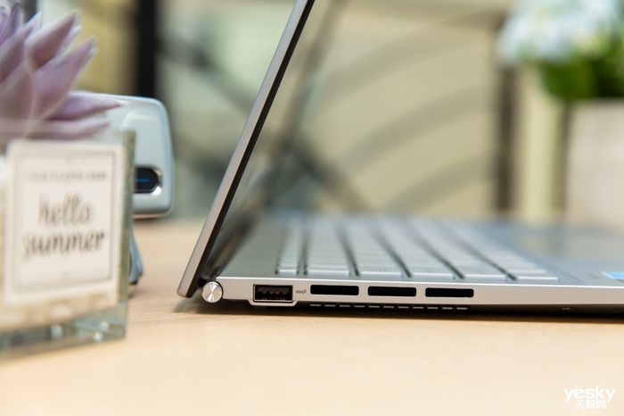 華碩靈耀14 2023評測：i7-1360P加持下的品質高顏輕薄本