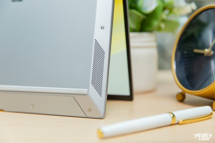 華碩靈耀14 2023評測：i7-1360P加持下的品質高顏輕薄本